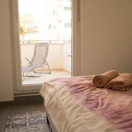 Helena Lägenhet Premantura Exteriör bild